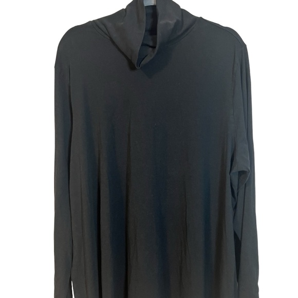 Tahari Tops - COPY - A black Tahari turtleneck in size 3X
